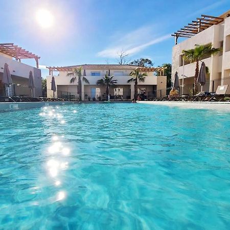 Marine De Bravone T2 Terrasse Front De Mer - Plage Pieds Dans L'Eau - Clim - Piscine - Wifi Linguizzetta Екстер'єр фото