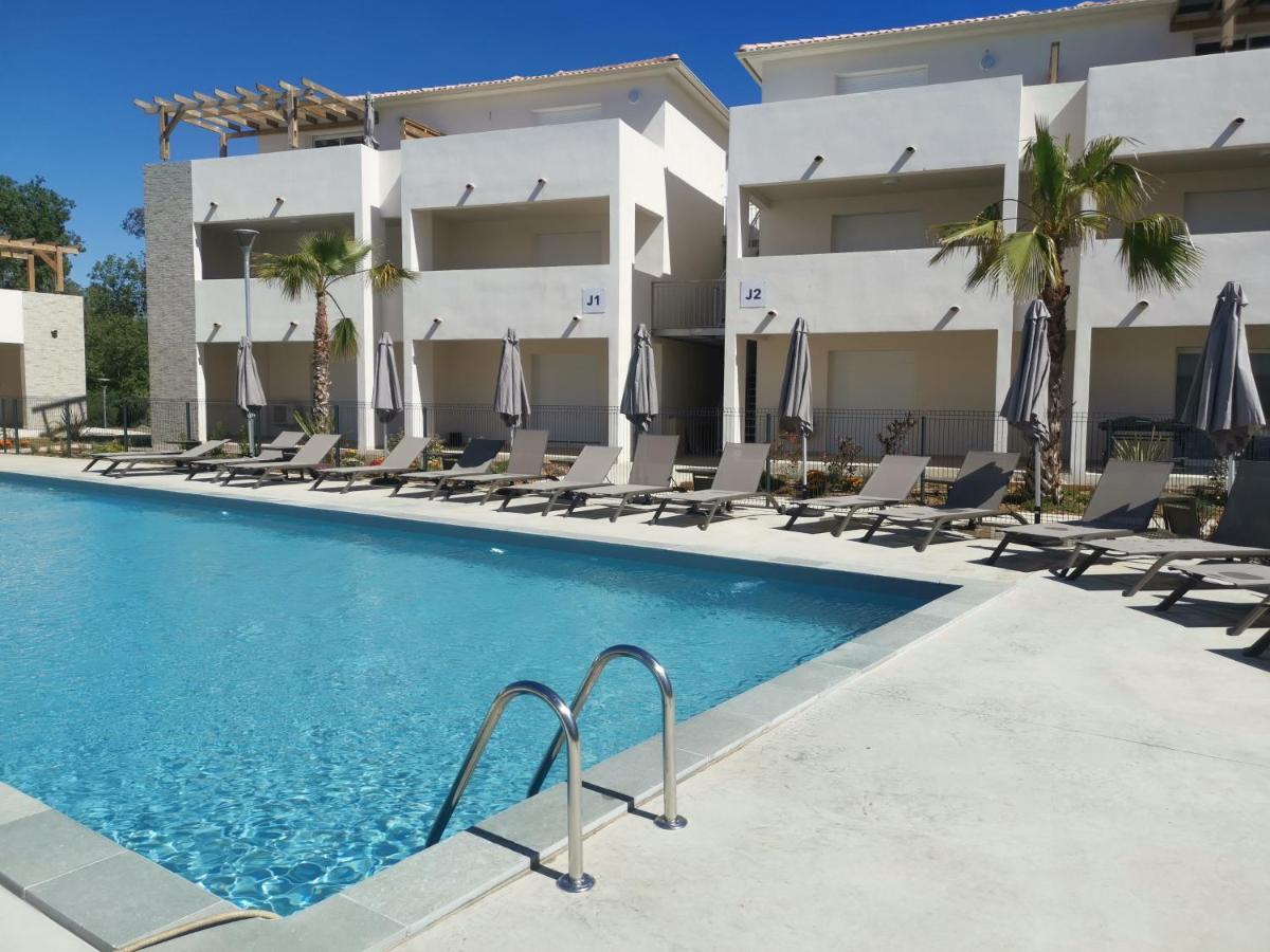 Marine De Bravone T2 Terrasse Front De Mer - Plage Pieds Dans L'Eau - Clim - Piscine - Wifi Linguizzetta Екстер'єр фото
